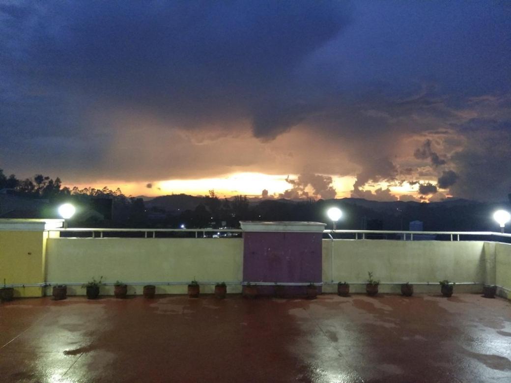 Mmr Holiday Inn Ooty Exterior photo